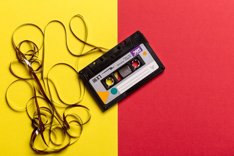 conoce-los-beneficios-que-trae-a-tu-vida-escuchar-musica-en-tu-auto