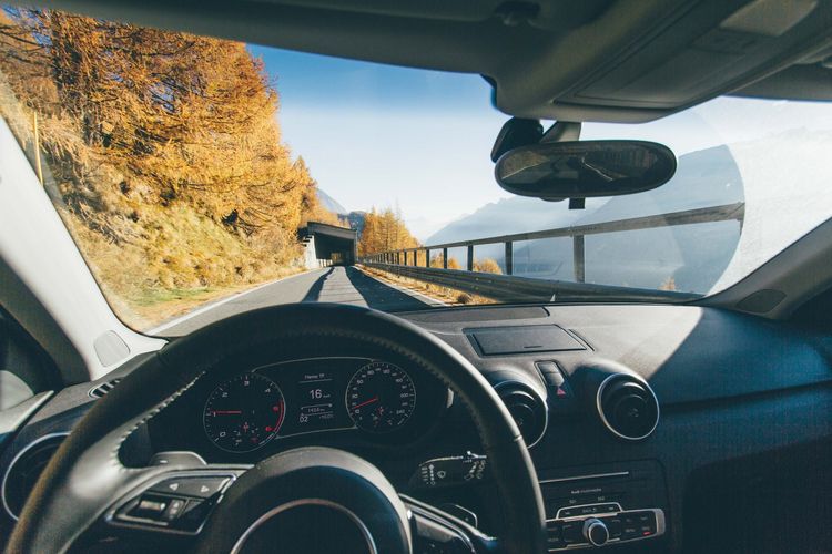 consejos-de-seguridad-vial-para-una-conduccion-segura